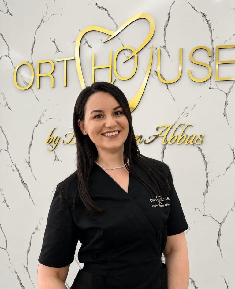 Dr. Ana Radu - Rezident endodonție OrtHouse